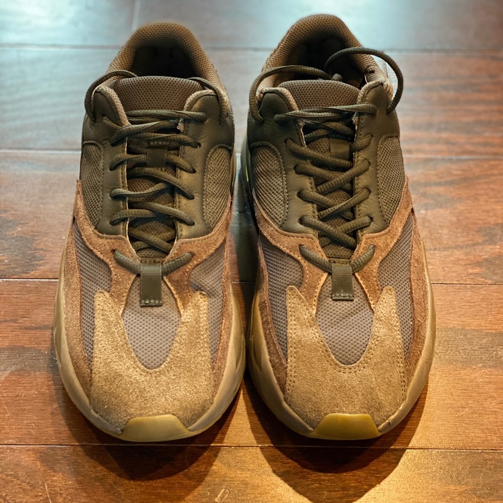 Adidas yeezy 700 mauve size 10.5